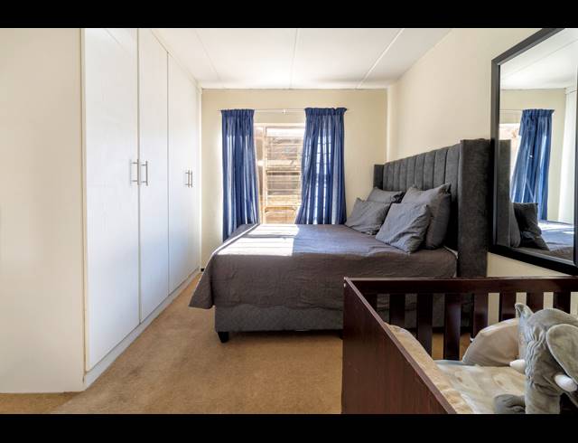 2 BEDROOM APARTMENT FOR SALE IN HONEYPARK